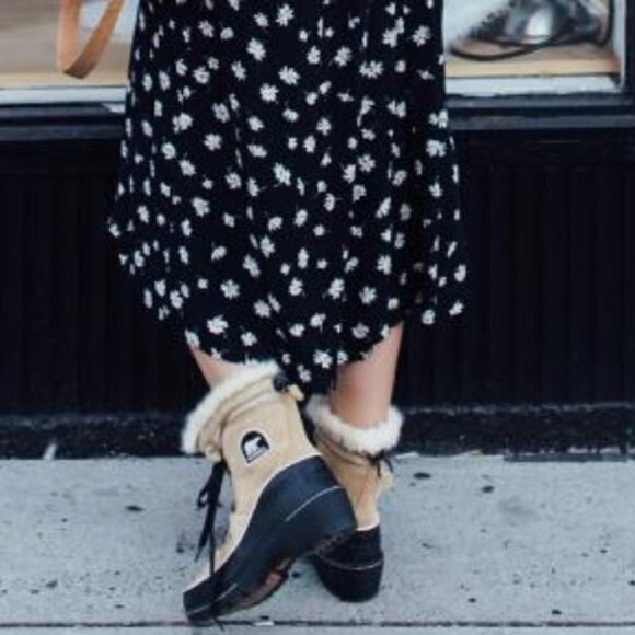 Sorel Tivoli III Lace Up Snow Winter Boots Suede Faux Fur Size 10 - Picture 2 of 10